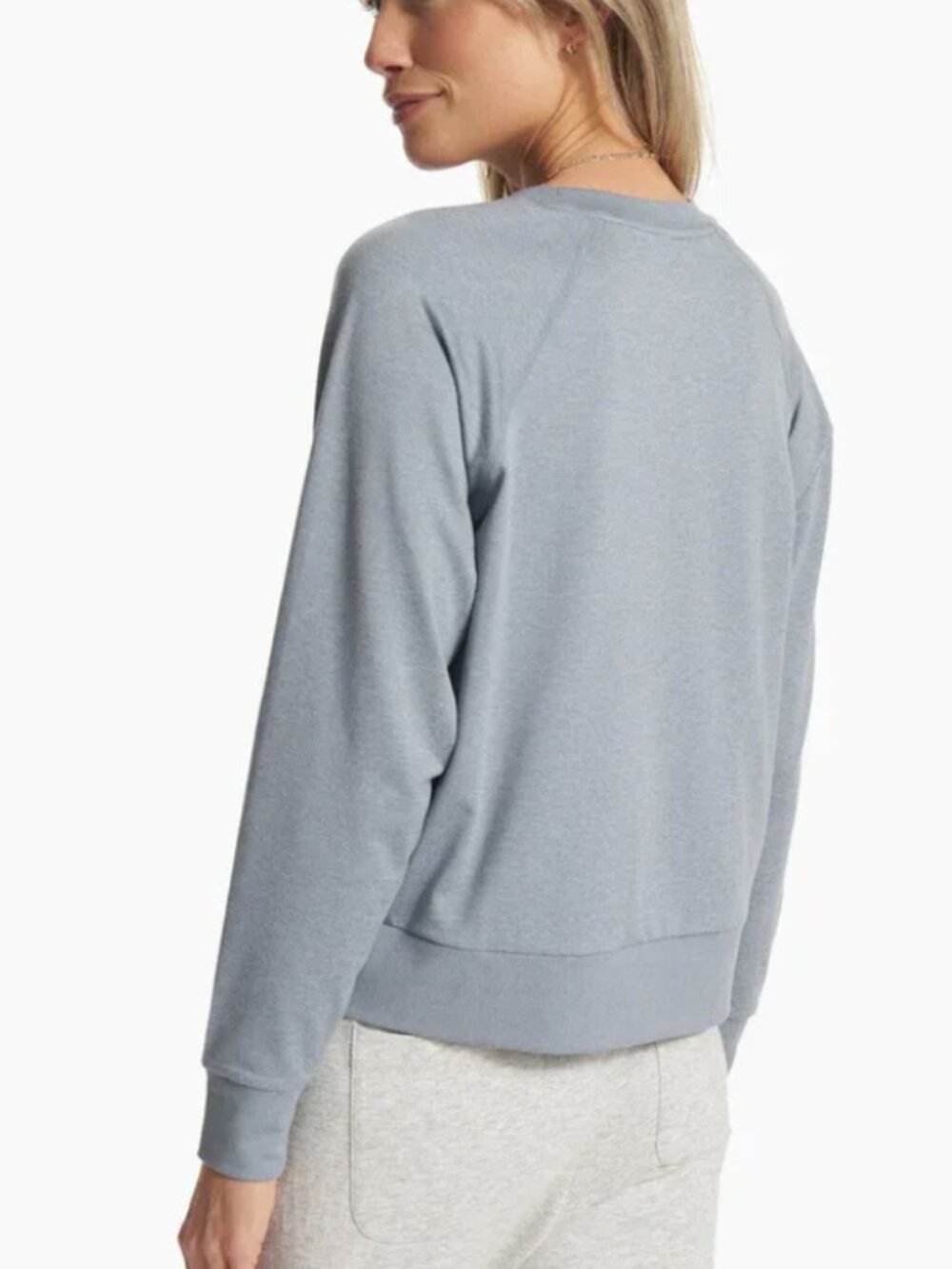 Vuori Halo Crew DreamKnit™ Sweatshirt • NWT • Large • Blue • $96 Retail - Picture 9 of 10